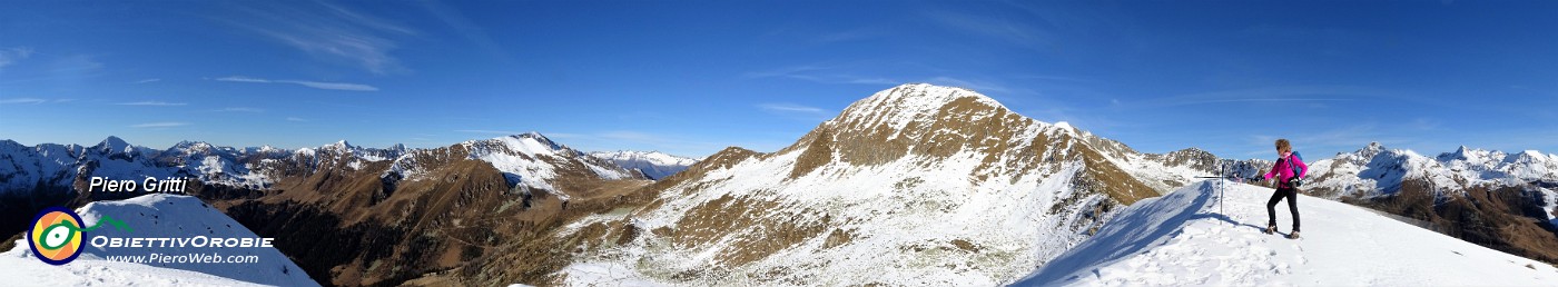 45 Sulla cresta innevata del Monte Arete con vista in Valegino .jpg